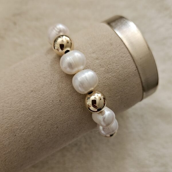 GOLD FILLED 14KT  LUXURY 8mm zoetwaterparels