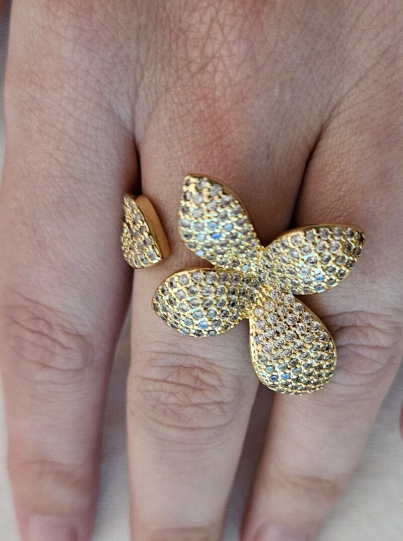 Statement Ring